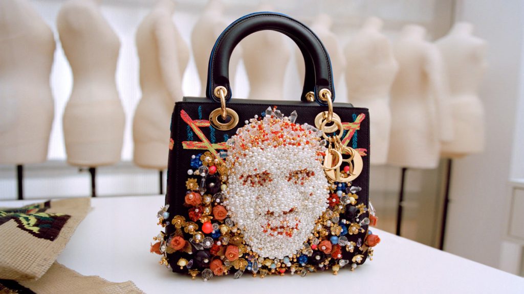 see-how-11-artists-transform-the-lady-dior-bag-into-distinctive-art-pieces