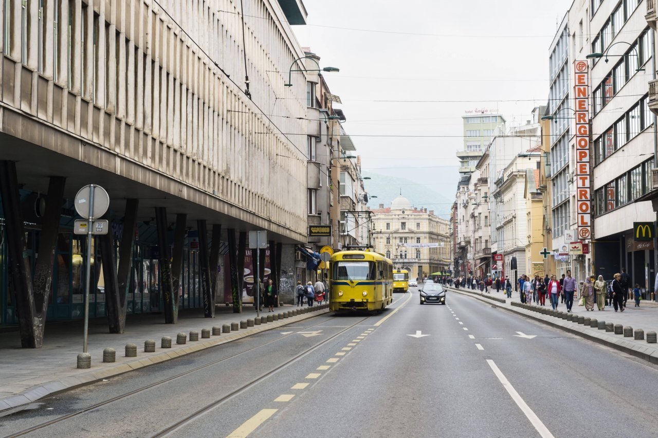 bomba-a-mano-in-un-tram-di-sarajevo