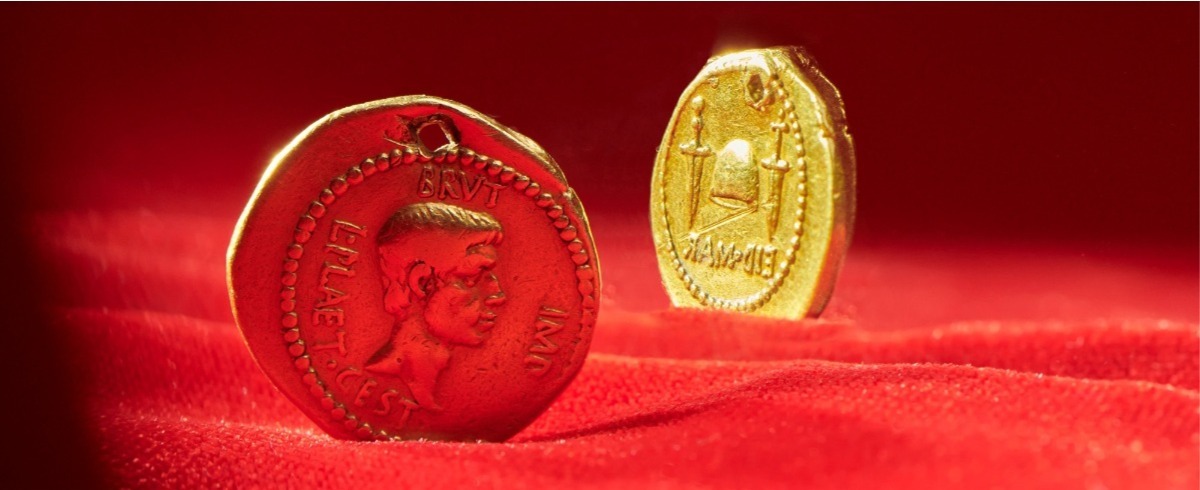 rare-2066-years-old-roman-gold-coin-to-be-auctioned