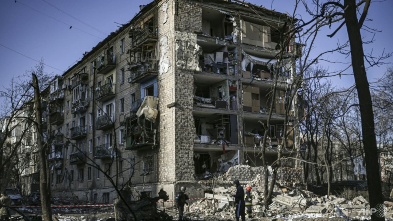 russia-accused-of-bombing-school-sheltering-hundreds-in-ukraine