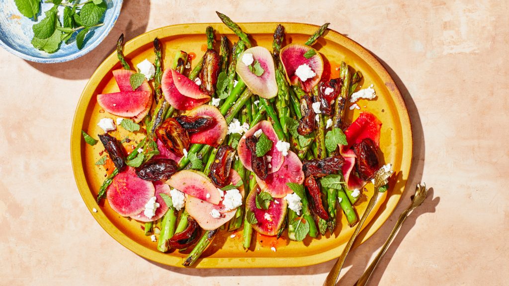 charred-asparagus-and-dates-with-goat-cheese