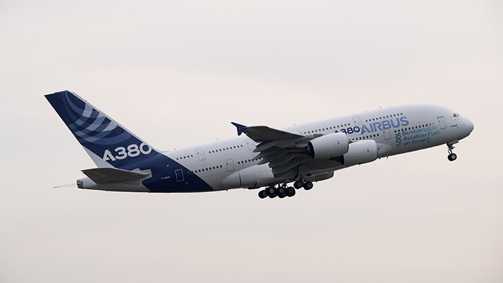 airbus-just-flew-an-a380-superjumbo-jet-using-100%-sustainable-aviation-fuel