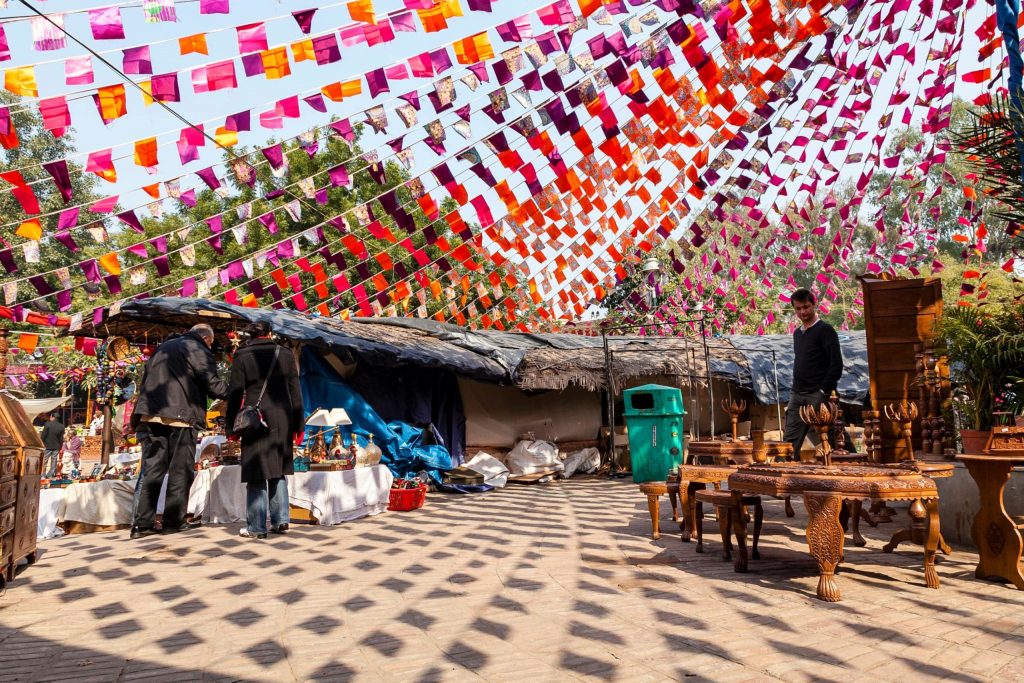 dilli-haat-and-6-other-art-and-craft-markets-in-india-to-shop,-eat-and-experience