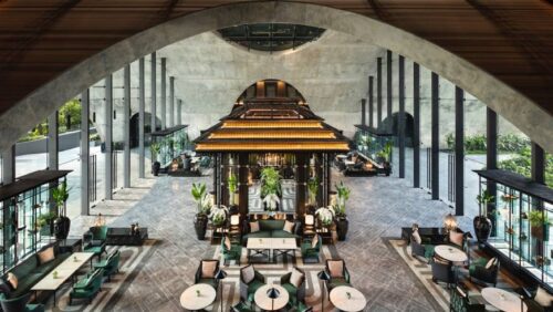 sindhorn-kempinski-awarded-best-international-hotel-lobby-interior
