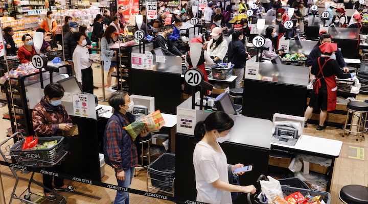 hong-kong-retail-sales-fall,-snapping-12-months-of-growth