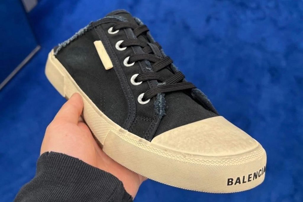 is-it-a-sneaker?-is-it-a-mule?-for-balenciaga’s-latest-shoe,-it’s-both