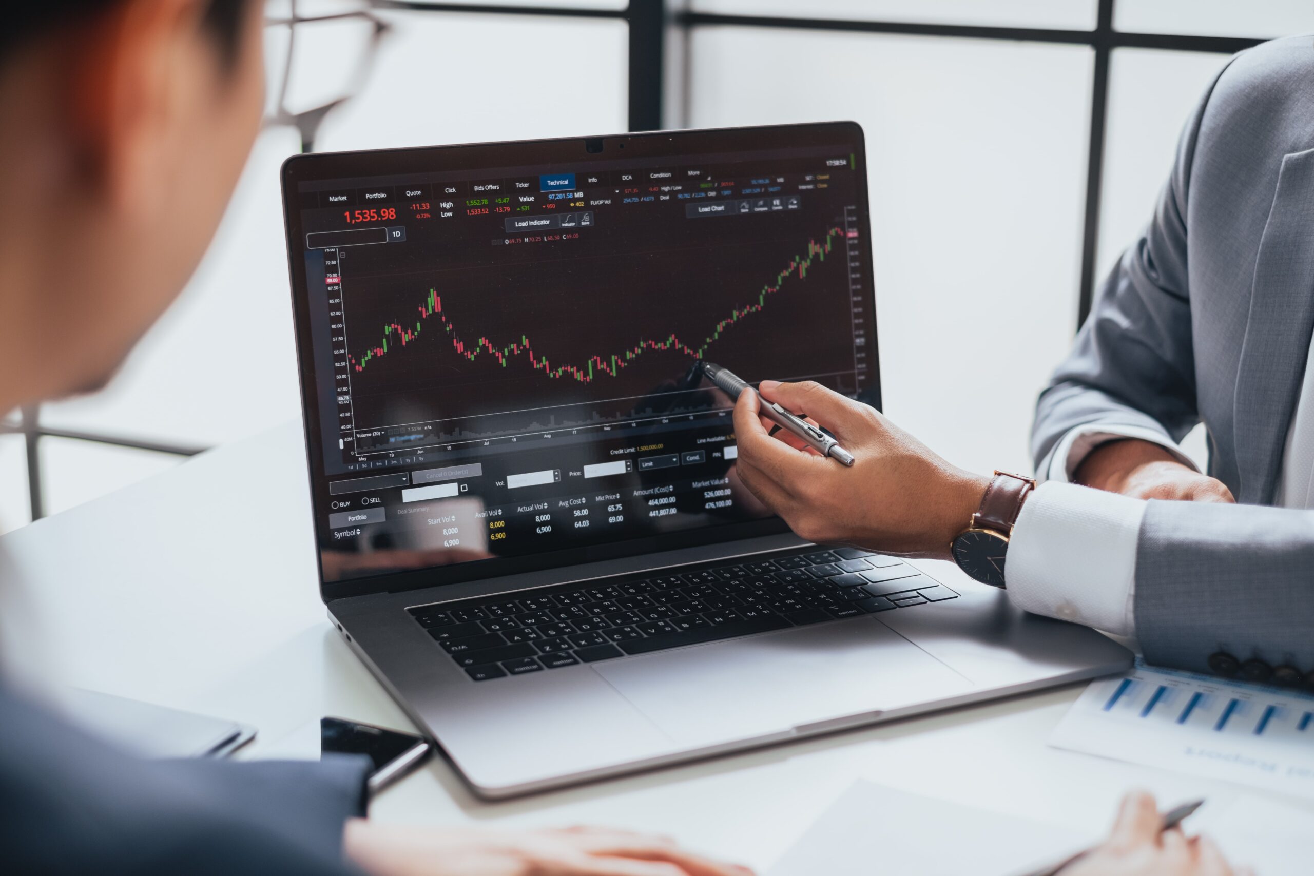 key-actions-to-set-yourself-up-for-financial-success