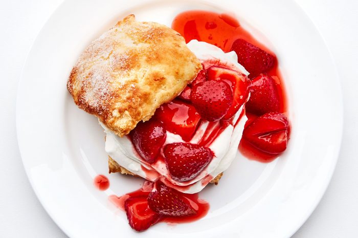 simple-strawberry-shortcakes
