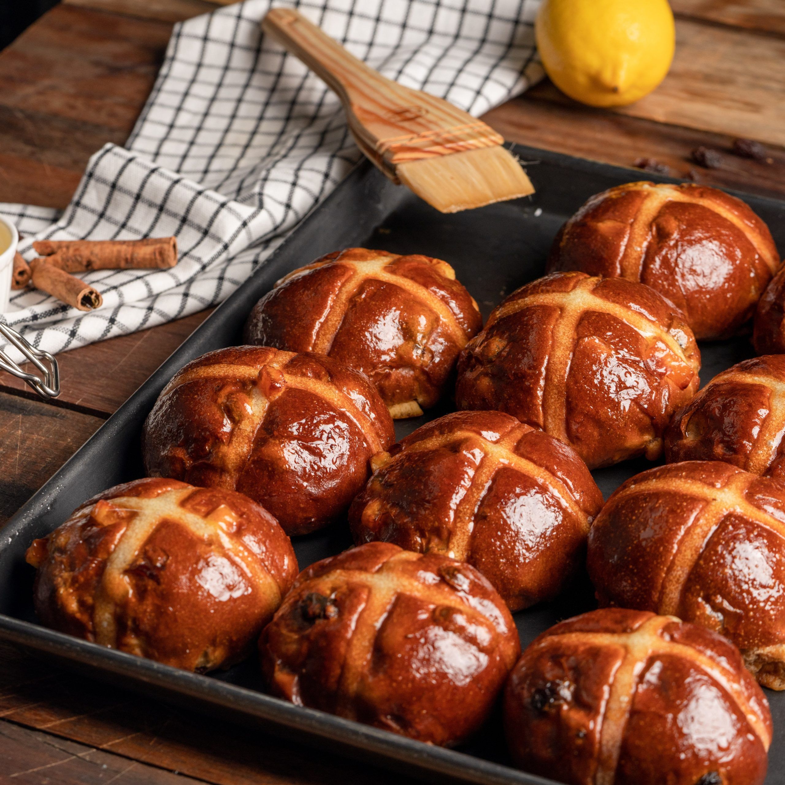 7-of-the-fluffiest-hot-cross-buns-in-hong-kong-for-easter-2022