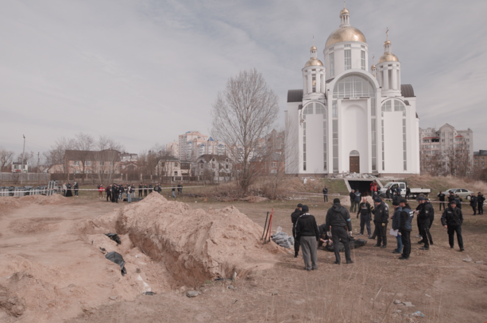 ‘we’ll-bury-them,-like-humans’:-ukrainian-officials-identify-bodies-in-bucha