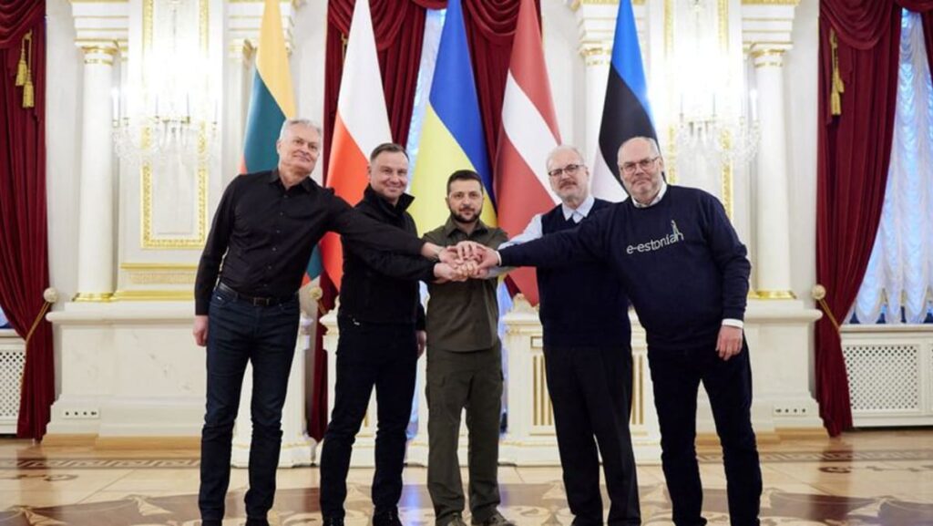 visiting-kyiv,-leaders-of-poland-and-baltic-states-condemn-russia