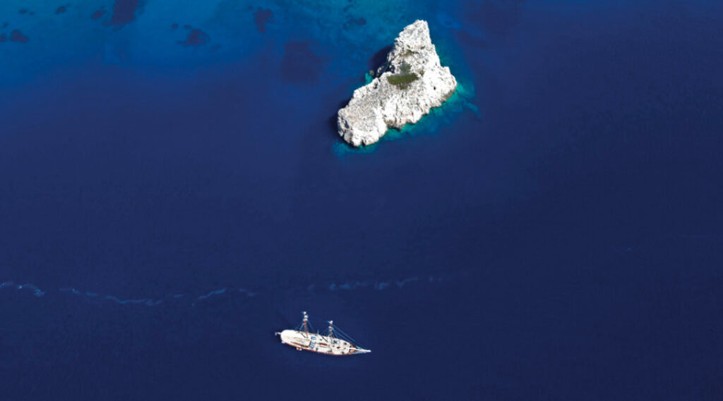 epic-trip:-these-photos-of-the-aegean-isles-will-make-you-want-to-go-on-a-greek-adventure-stat