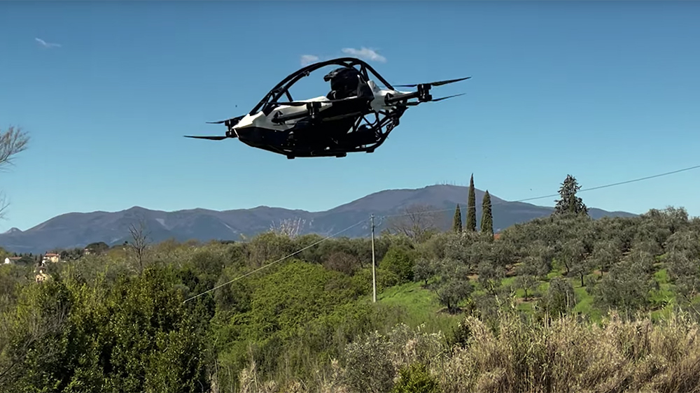 watch:-this-one-person-evtol-floats-above-the-tuscan-hillside-like-a-flying-jet-ski