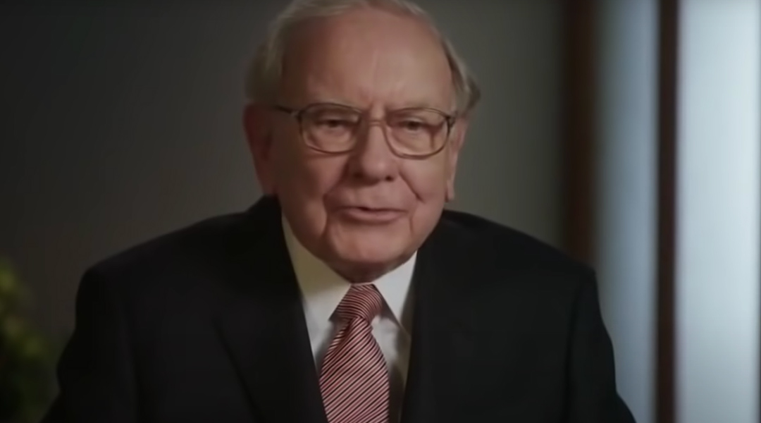 Record Breaker: Last Auctioned Lunch With Warren Buffett Fetches For $19M