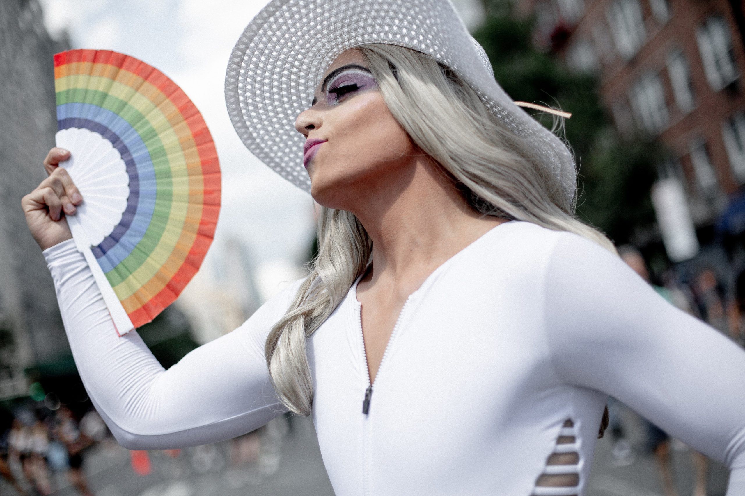 pride-month-2022:-the-ultimate-guide-to-drag-show-etiquette