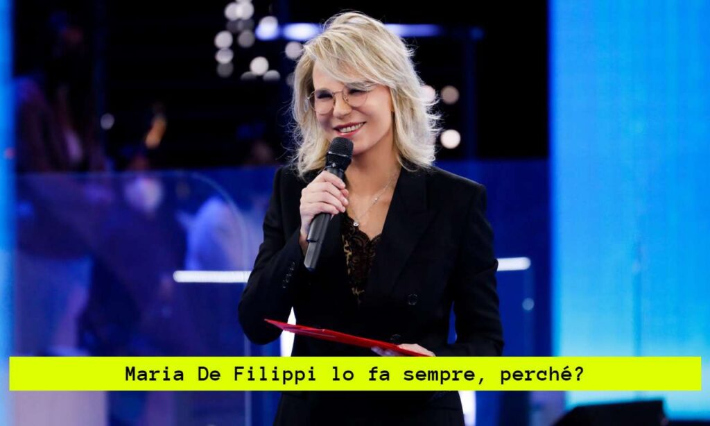 la-strana-abitudine-di-maria-de-filippi-davanti-le-telecamere:-ecco-di-cosa-si-tratta