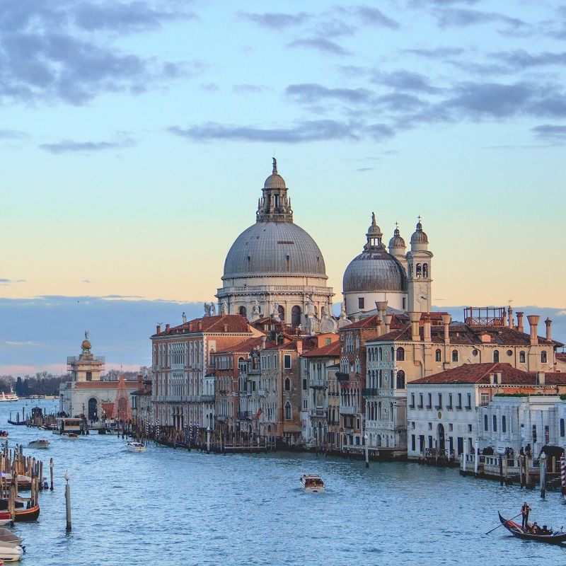 venice-to-charge-entry-fee-from-most-visitors-to-keep-the-city-overcrowding