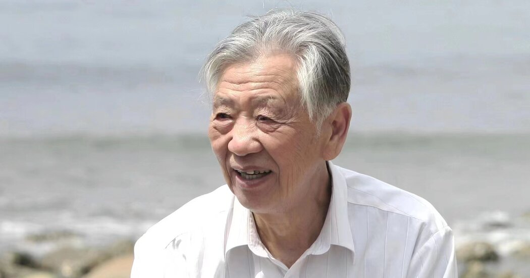 zhang-sizhi,-lawyer-who-defended-chinese-dissidents,-dies-at-94