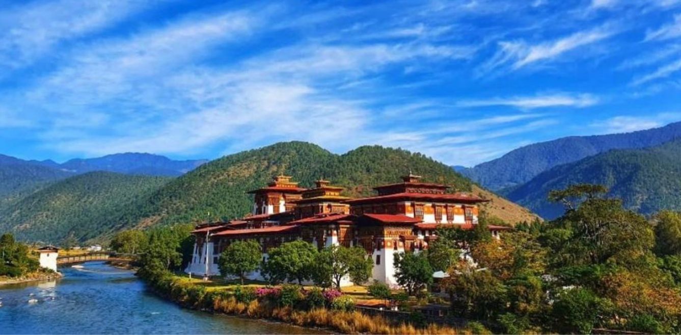 bhutan-to-reopen-borders-to-tourists-from-september,-but-with-triple-tourist-fee