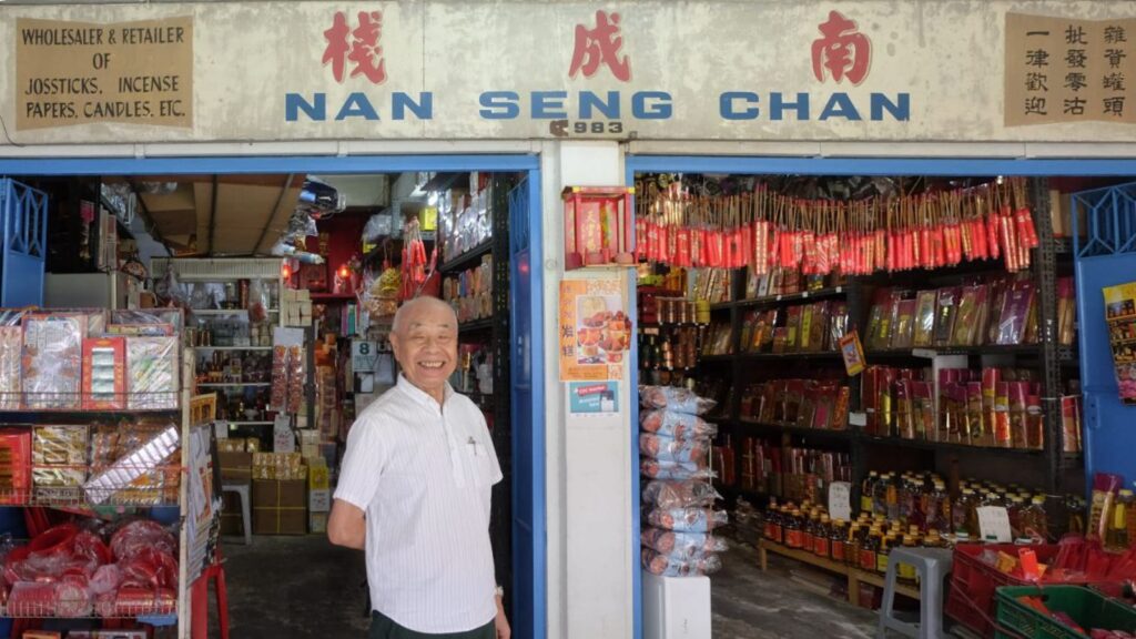 meet-the-80-year-old-joss-paper-seller-who-fled-a-revolution-in-china-for-a-life-in-singapore