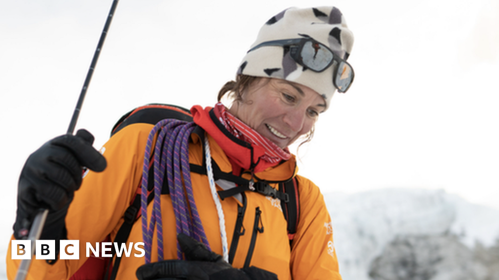 hilaree-nelson:-us-mountaineer-missing-after-'skiing-into-crevasse'