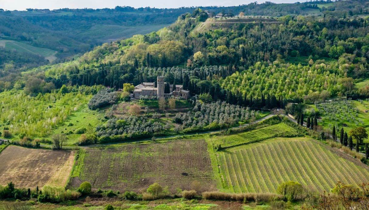 c’era-una-volta-un’antica-abbazia,-ora-e-un-hotel