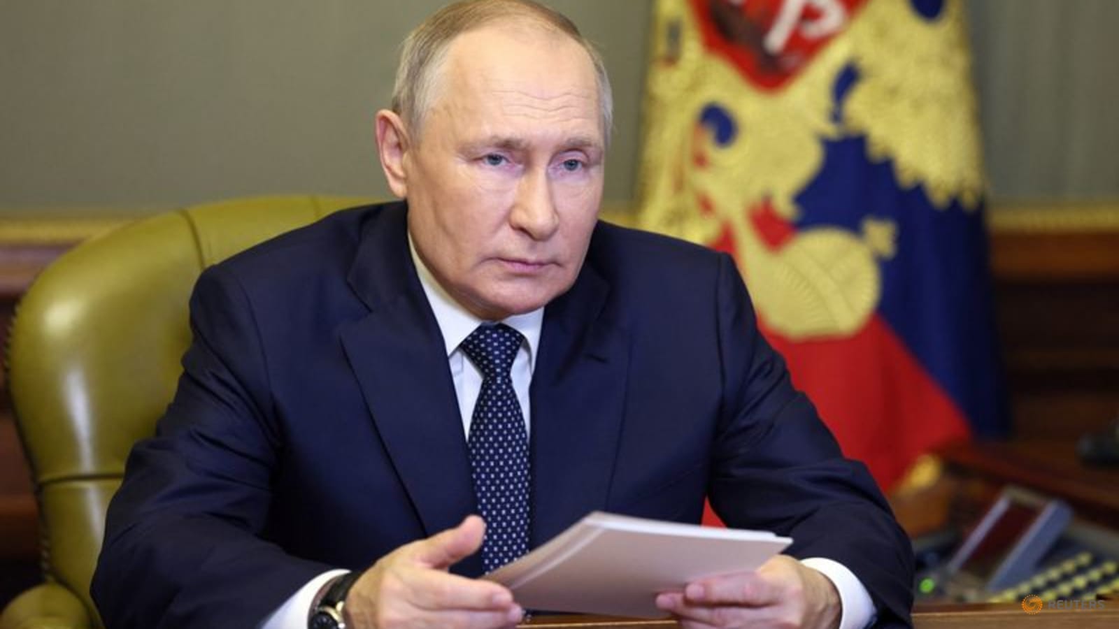 after-bridge-blast,-putin-promises-'harsh'-response-if-ukrainian-attacks-continue