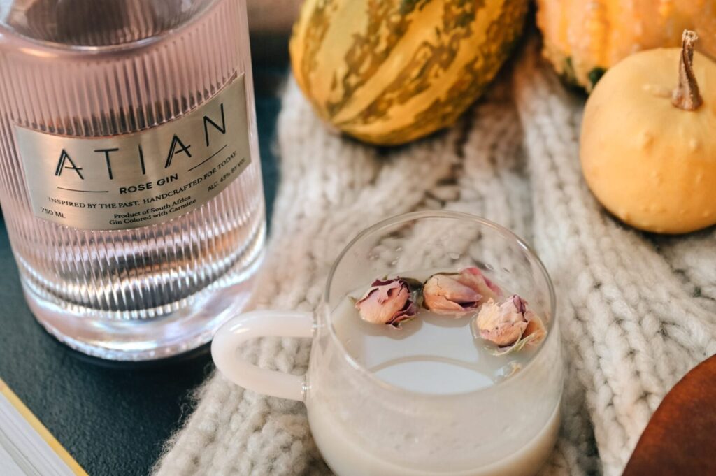 the-rose-milk-tea-cocktail-by-atian-gin