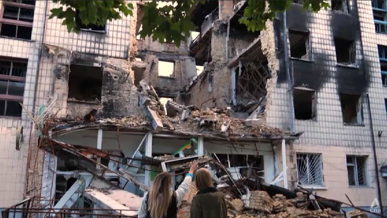 ukrainian-towns-devastated-by-russian-bombardment-seek-international-help-to-rebuild