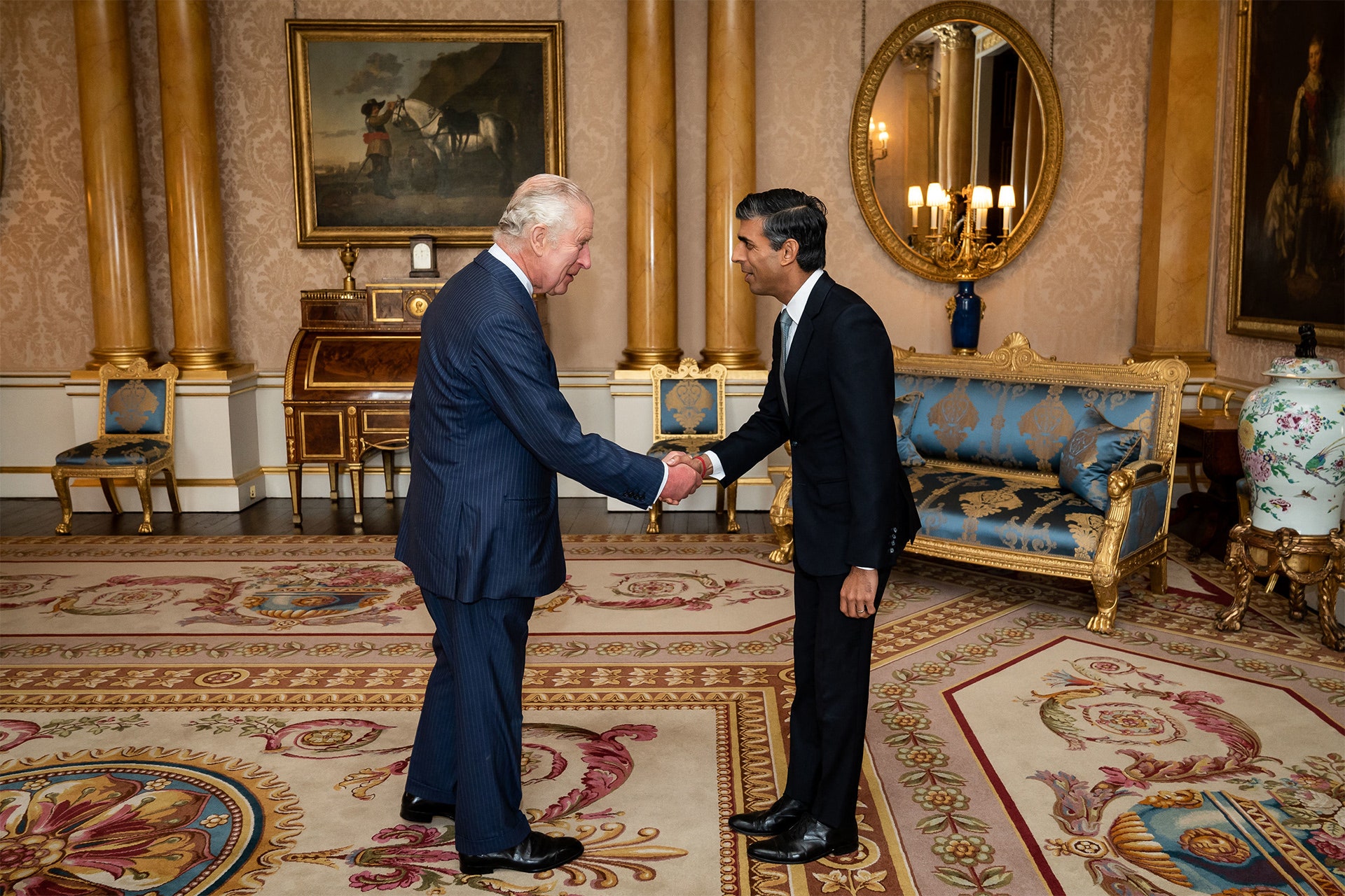 rishi-sunak-meets-king-charles-iii-as-he-formally-becomes-prime-minister