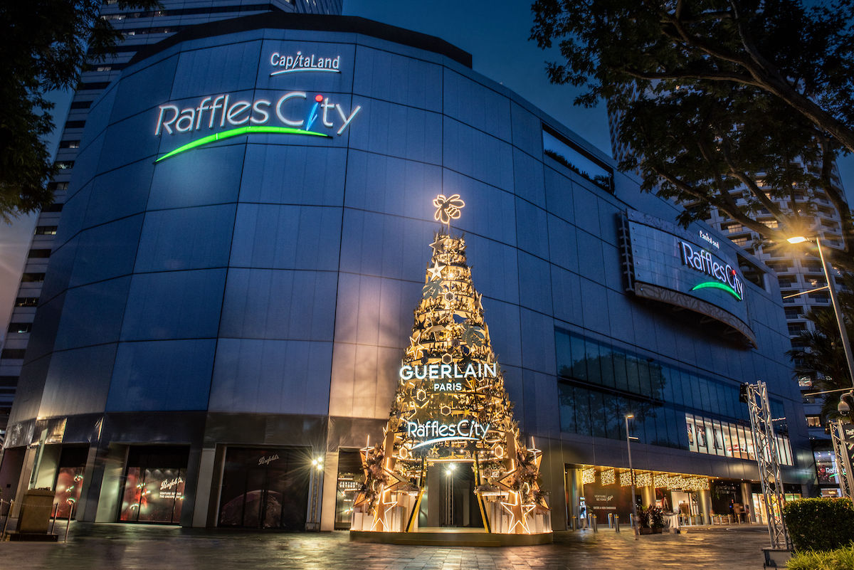 discover-the-raffles-city-x-guerlain-christmas-tree