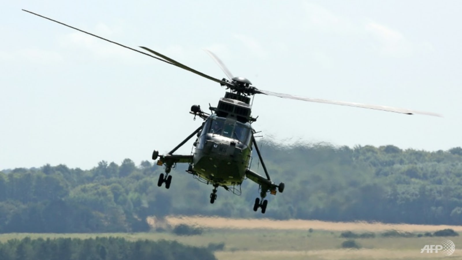 uk-to-send-helicopters-to-ukraine-for-'first'-time
