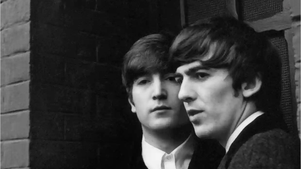 previously-unseen-beatles-photos-taken-by-paul-mccartney-are-getting-a-show-at-london’s-national-portrait-gallery