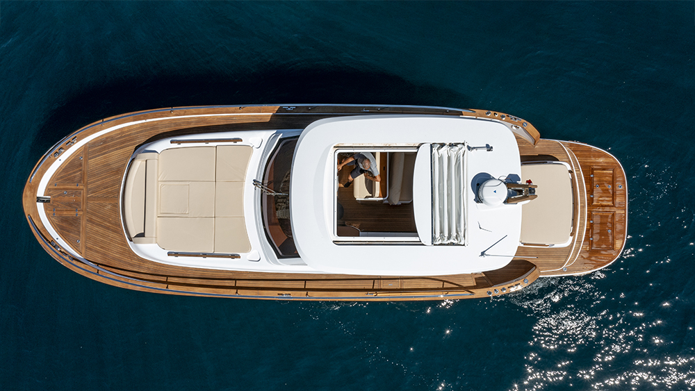 italy’s-age-old-gozzo-fishing-boat-is-getting-a-second-life-here-are-3-boatmakers-reimagining-the-design-for-today.