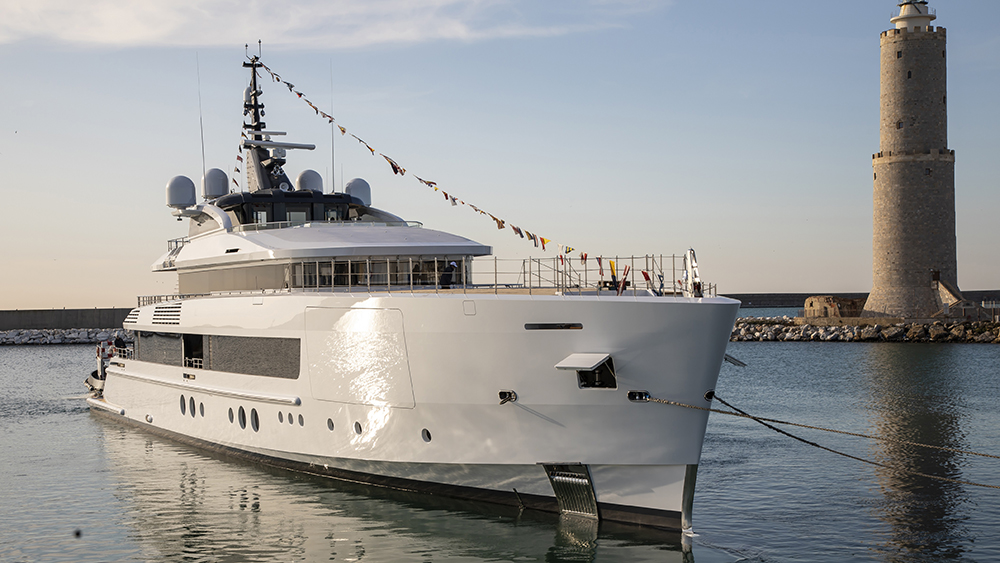 benetti’s-204-foot-superyacht-was-tailor-made-for-the-owner-like-a-bespoke-italian-suit