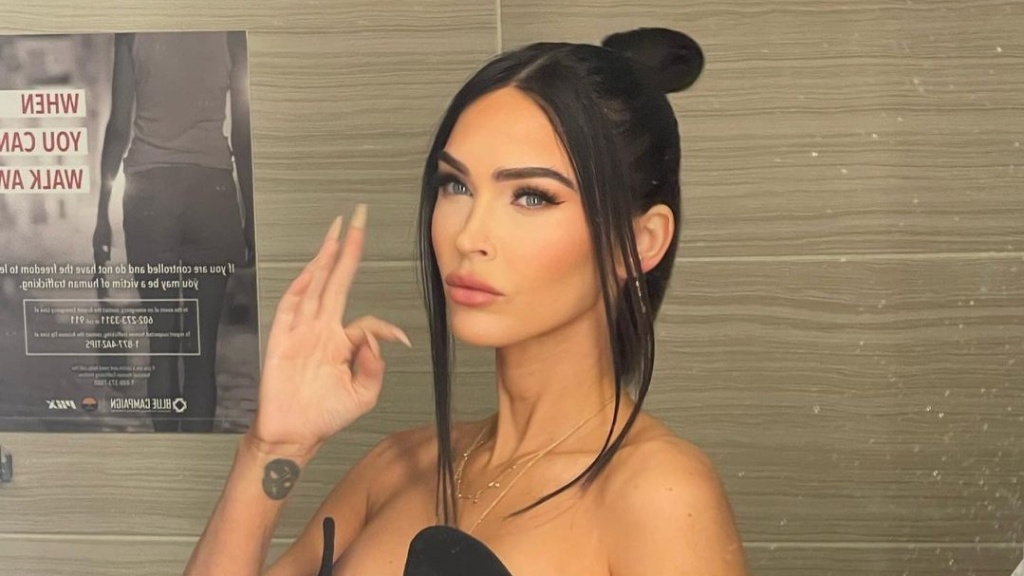 megan-fox-is-reportedly-now-single,-deletes-mgk-on-instagram