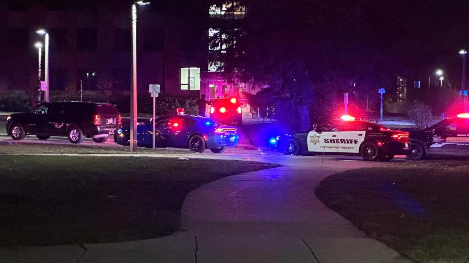 michigan-state-university-shooting-leaves-3-dead,-5-wounded