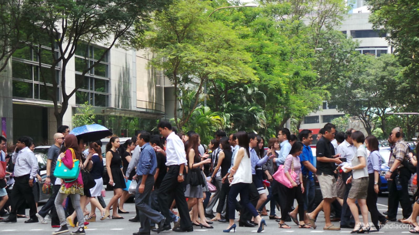 singaporeans-must-be-ready-to-seize-new-growth-opportunities-overseas,-say-observers