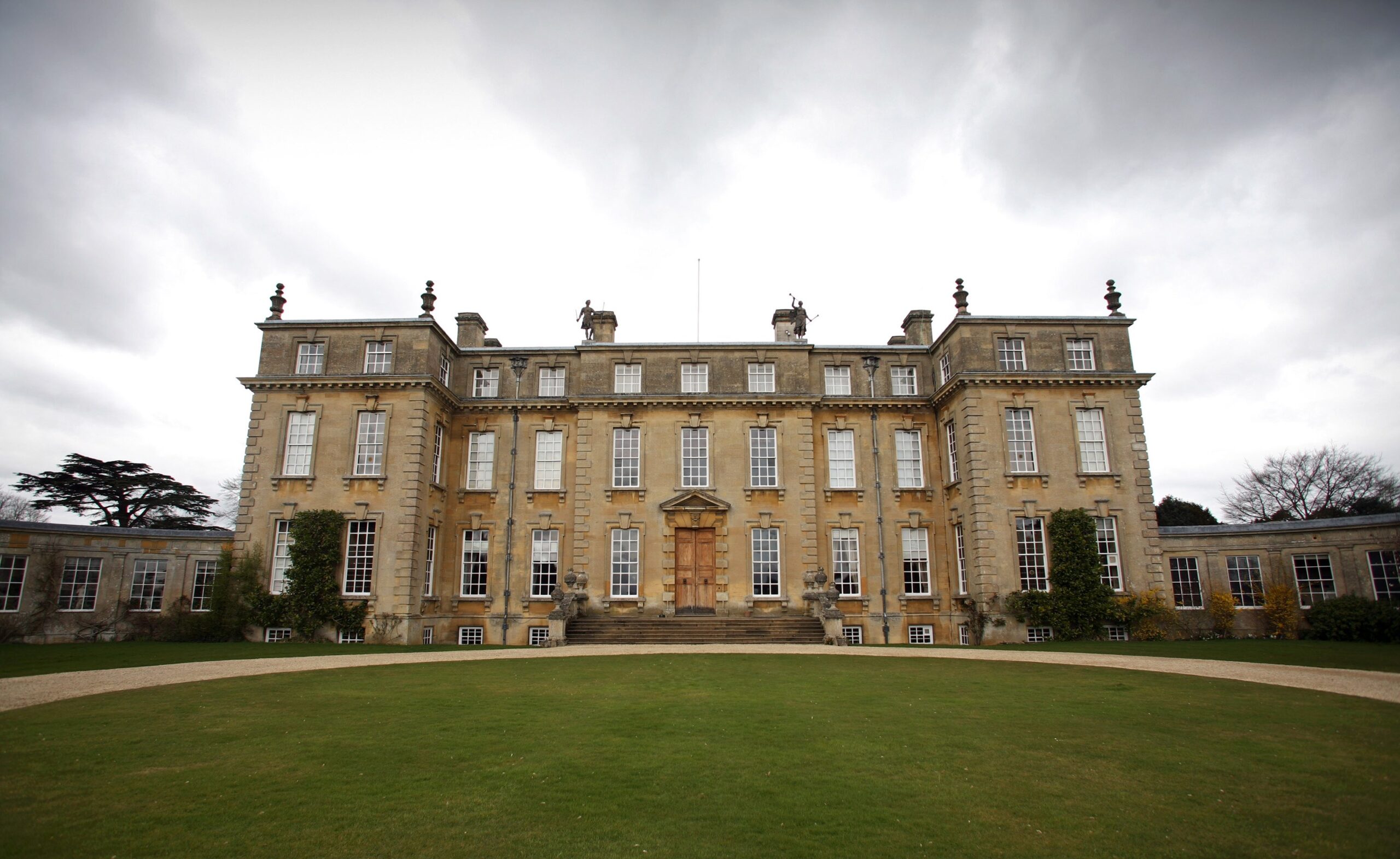inside-ditchley-park-and-the-‘secret’-brexit-conference-hosted-there-this-weekend