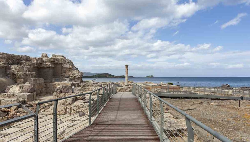 questo-cammino-nel-sud-della-sardegna-e-paradisiaco