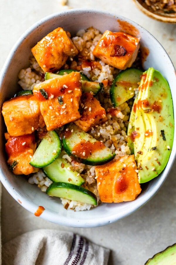 honey-sriracha-roasted-salmon-rice-bowls-(gf,-df)