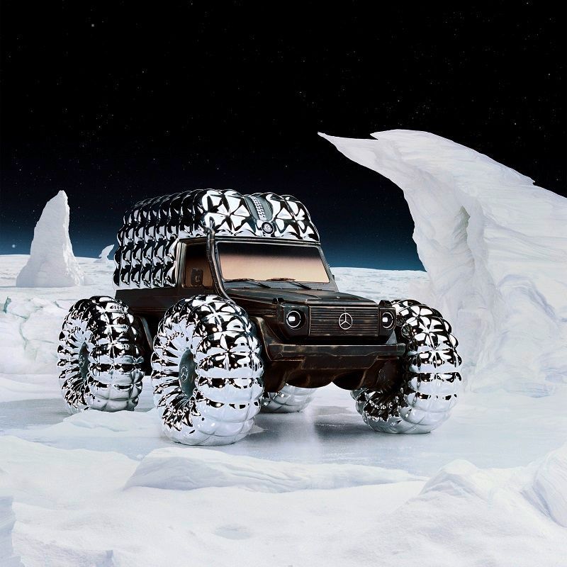 mercedes-benz-and-moncler-unveil-a-puffed-up-g-class-in-project-mondo-g-collaboration