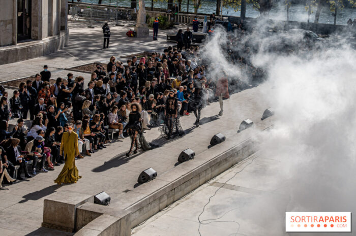 fashion-week-paris-:-les-defiles-de-mode-femme-automne-hiver-2023-2024-a-suivre-en-livestream