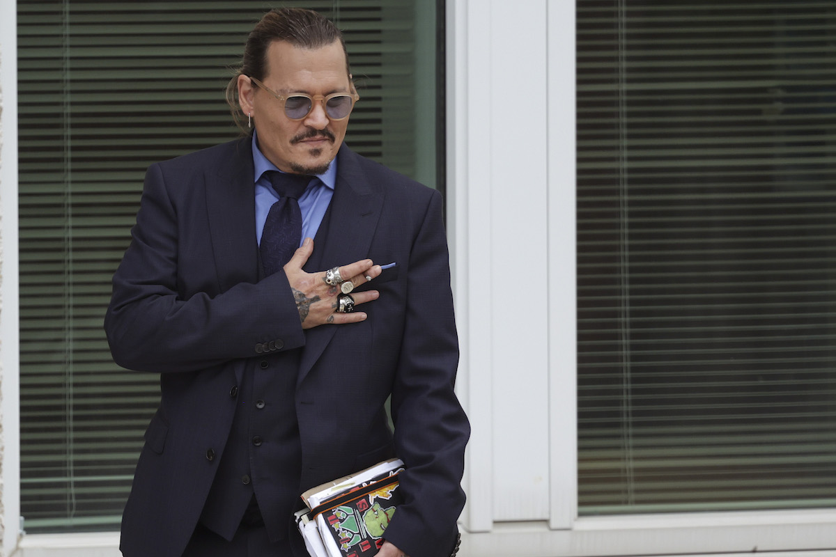 johnny-depp-vende-le-sue-stampe-a-4,5-milioni-di-sterline-–-io-donna