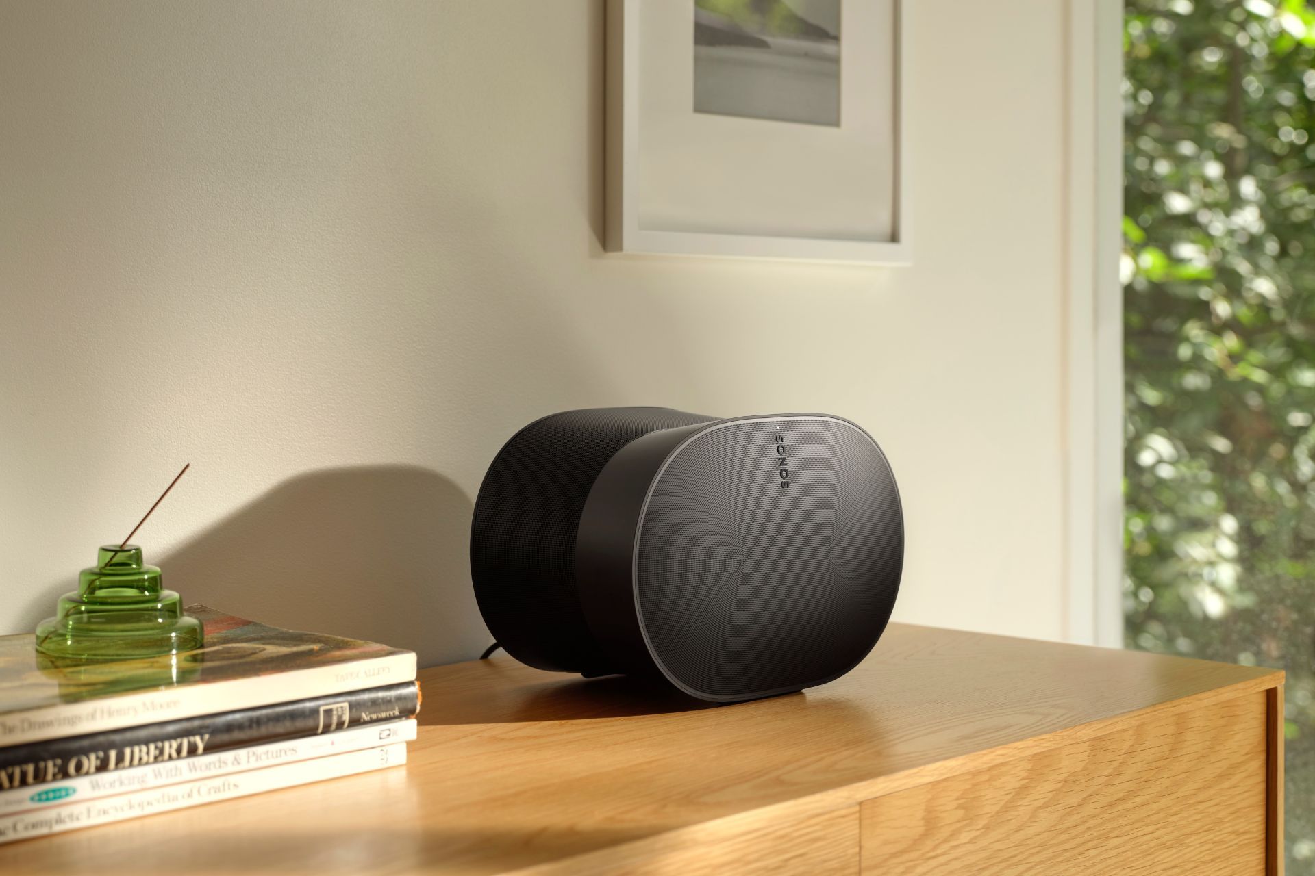 sonos-introduces-new-smart-speakers,-era-300-and-era-100