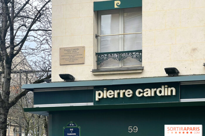 paris-a-devoile-une-plaque-commemorative-en-hommage-au-couturier-pierre-cardin