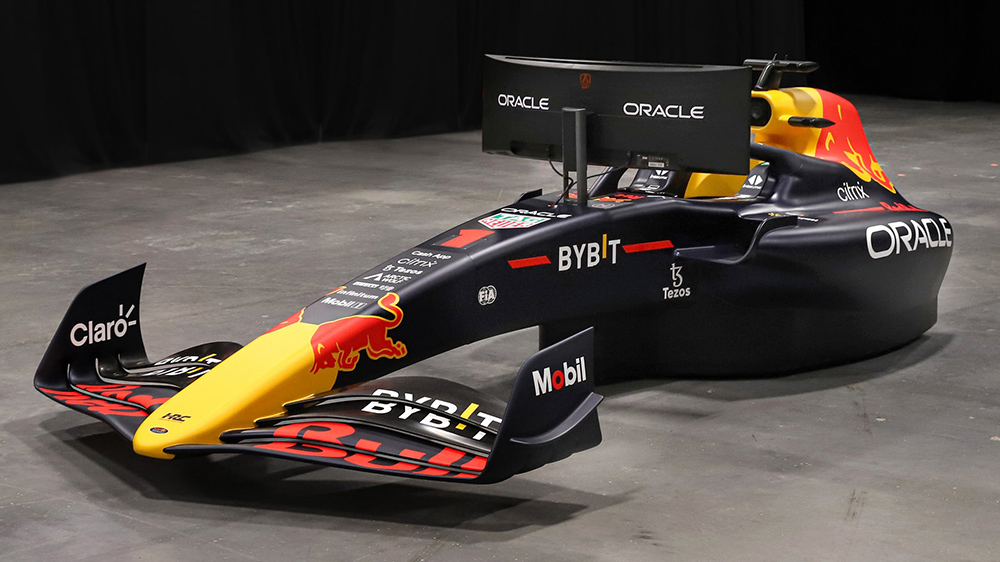 red-bull-is-selling-the-high-tech-race-simulator-its-f1-drivers-use-for-$120,000