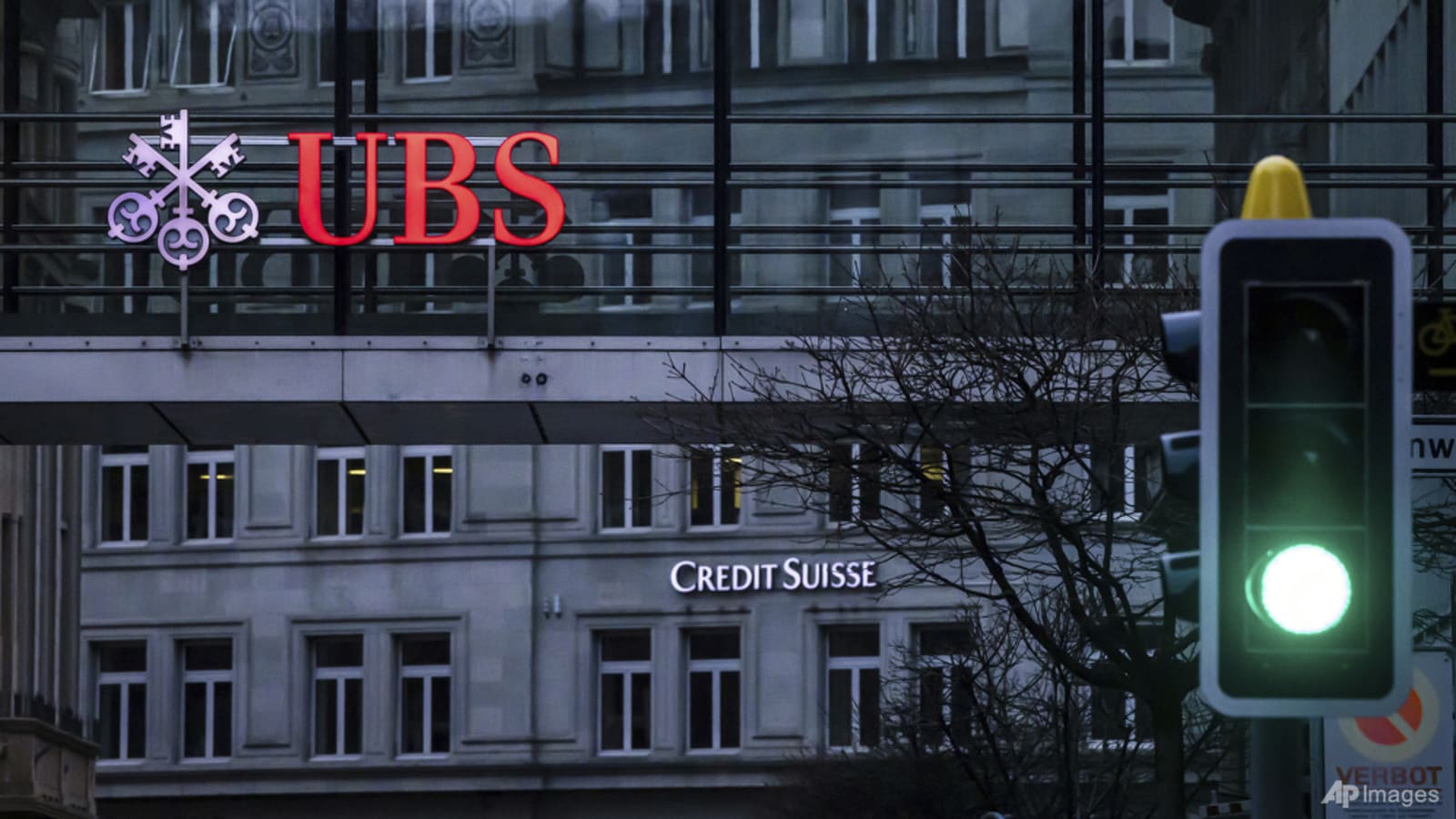 credit-suisse-operations-in-singapore-uninterrupted-by-ubs-takeover-deal:-mas