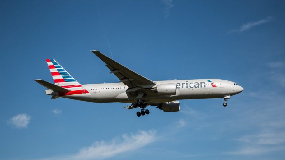 american-airlines-reopens-first-class-lounge-at-heathrow-–-business-traveller