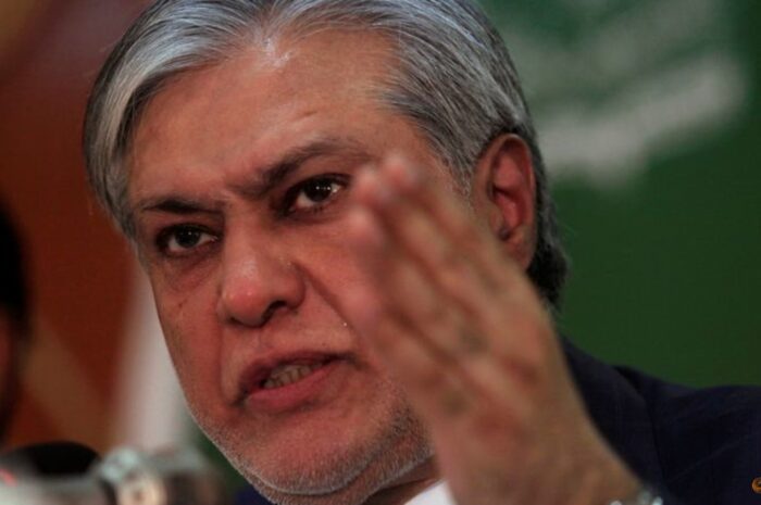 pakistan-finance-minister-cancels-us-trip-due-to-political-crisis